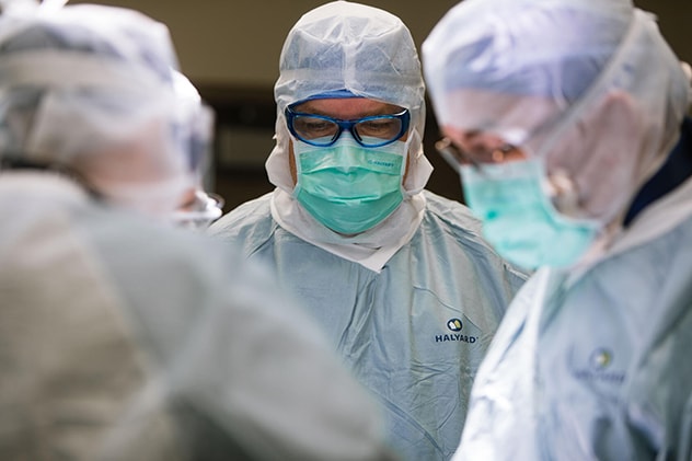 A Mayo Clinic surgical team perform a procedure.